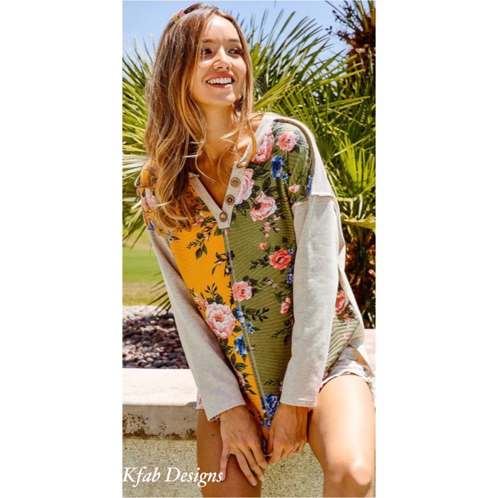 ❤️LAST ONE! V Neck Floral Soft Color Block Henley Top! - Picture 12 of 15